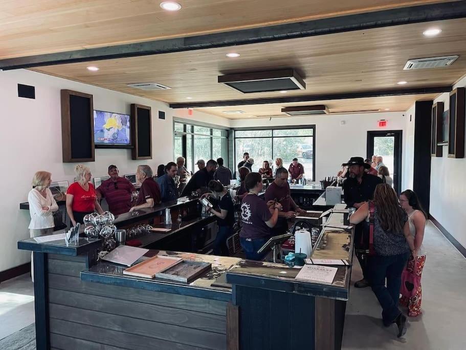Hotel 12 Fires Luxury Glamping With Heating #5 à Johnson City Extérieur photo