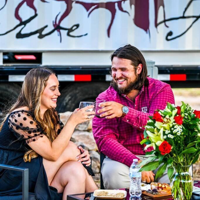 Hotel 12 Fires Luxury Glamping With Heating #5 à Johnson City Extérieur photo